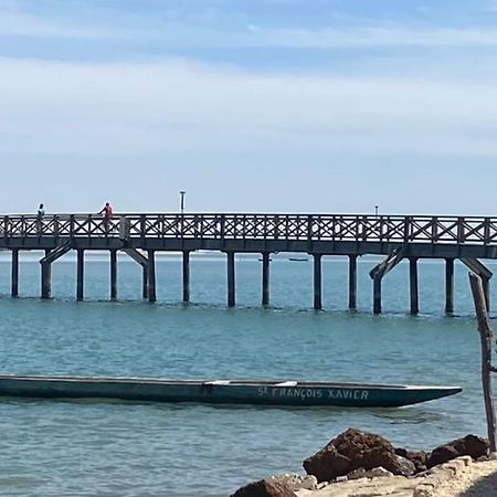 Palmarin Nguedj Petite Maison En Bord De Mer מראה חיצוני תמונה