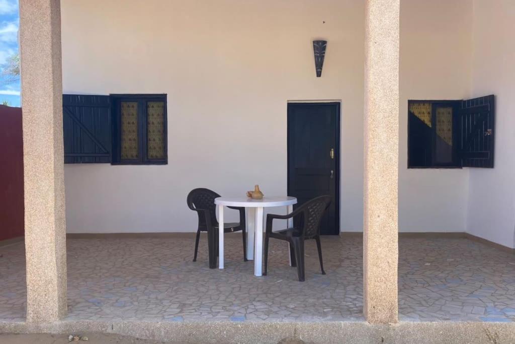 Palmarin Nguedj Petite Maison En Bord De Mer מראה חיצוני תמונה