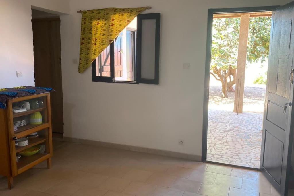 Palmarin Nguedj Petite Maison En Bord De Mer מראה חיצוני תמונה